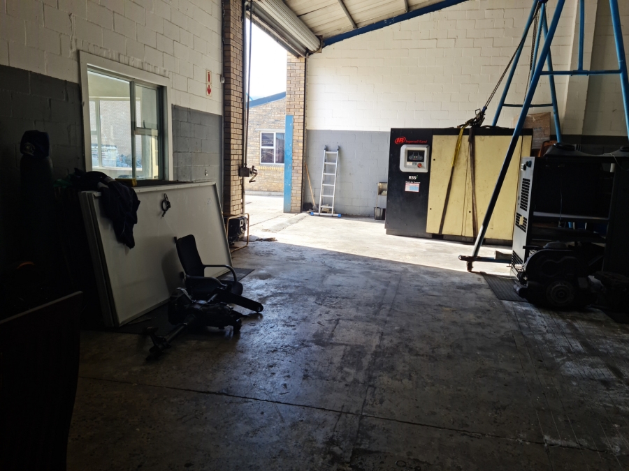 To Let commercial Property for Rent in Broadlands Western Cape